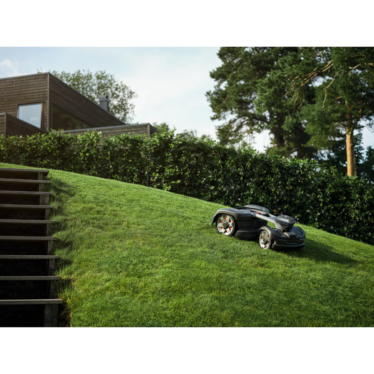 Husqvarna Automower 435X AWD NERA - additional view