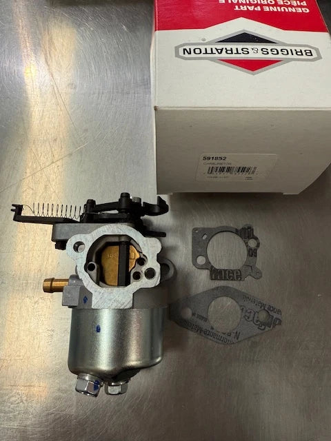 GENIUNE Carburetor BRIGGS & STRATTON  700 750 792038 591852 793493 793463